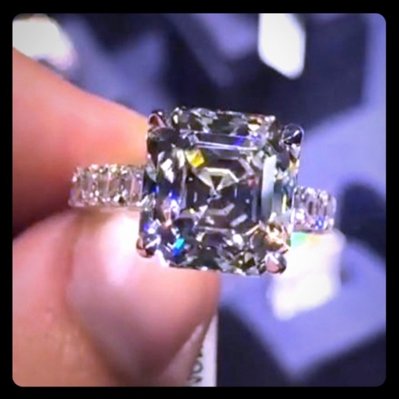 💎5.CT Sterling Silver Ring 💍 One Available. - Picture 3 of 9